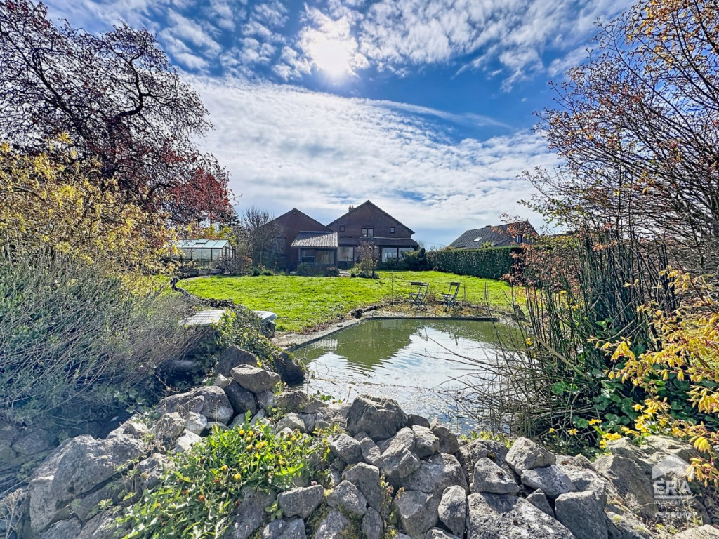 Rue Adolphe Debienne - 21 - - 6210