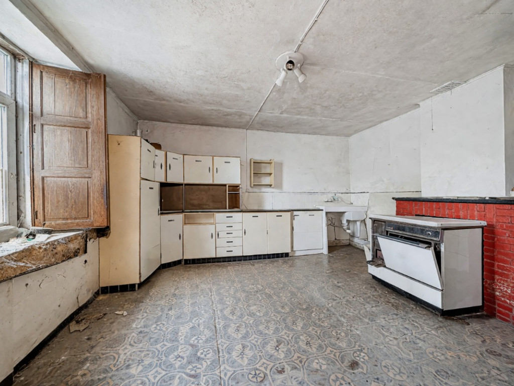 Rue Haute - 10 - - 6880