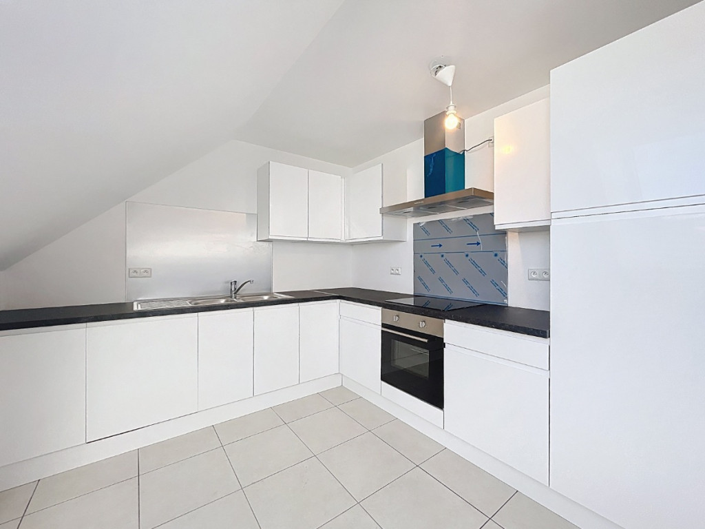 Rue de Bologne - 19 - - 6720