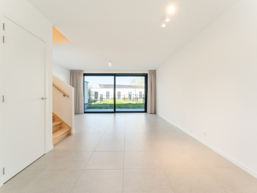 Stationsstraat - 62B - - 8540