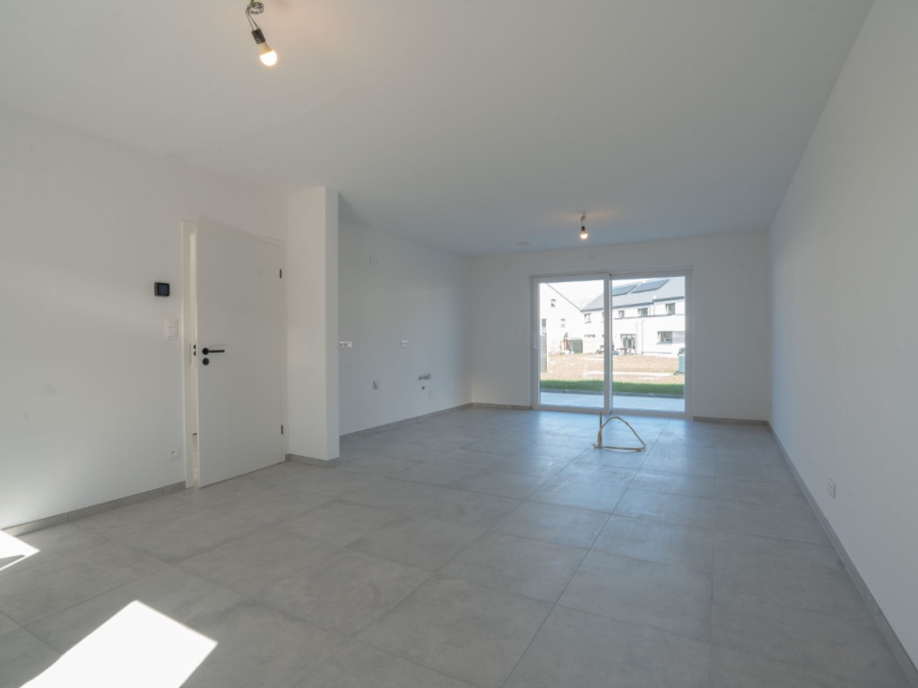 Rue des Scories - 24 - - Lot 48 - 6720