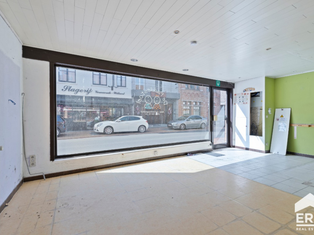 Stationsstraat - 45 - - 8020