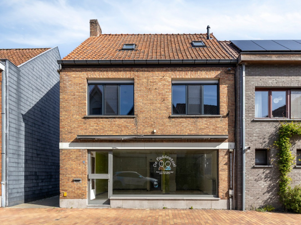 Stationsstraat - 45 - - 8020