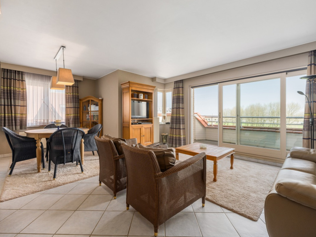 Albert I laan - 64F 03.04 - Nivaria - 8620