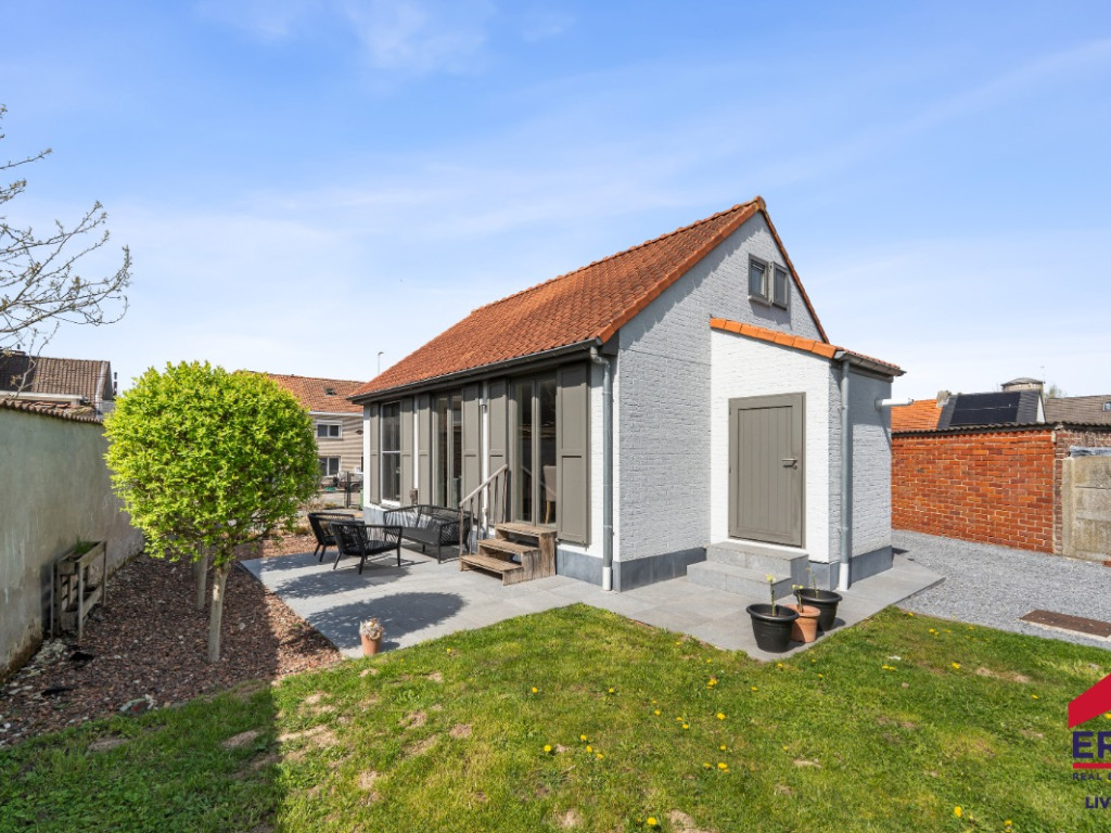 Steenweg - 702 - - 9472