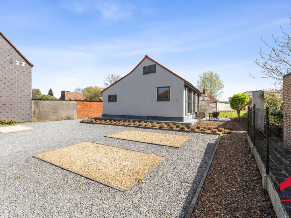 Steenweg - 702 - - 9472