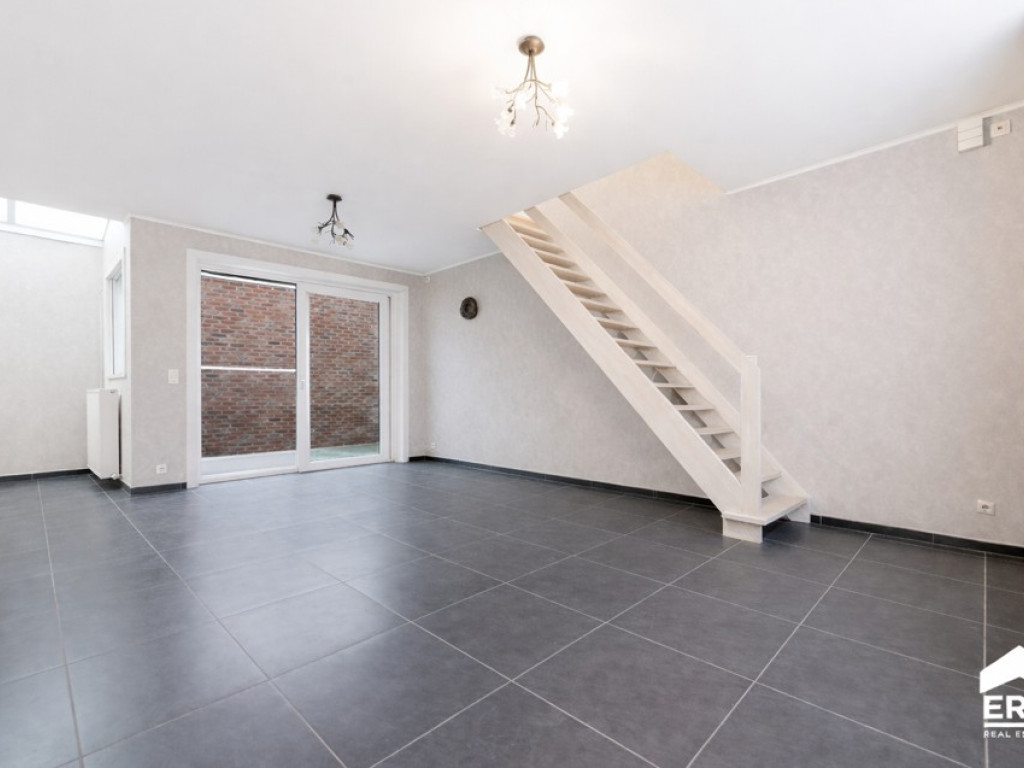 Dikkebusstraat - 137 - - 8950