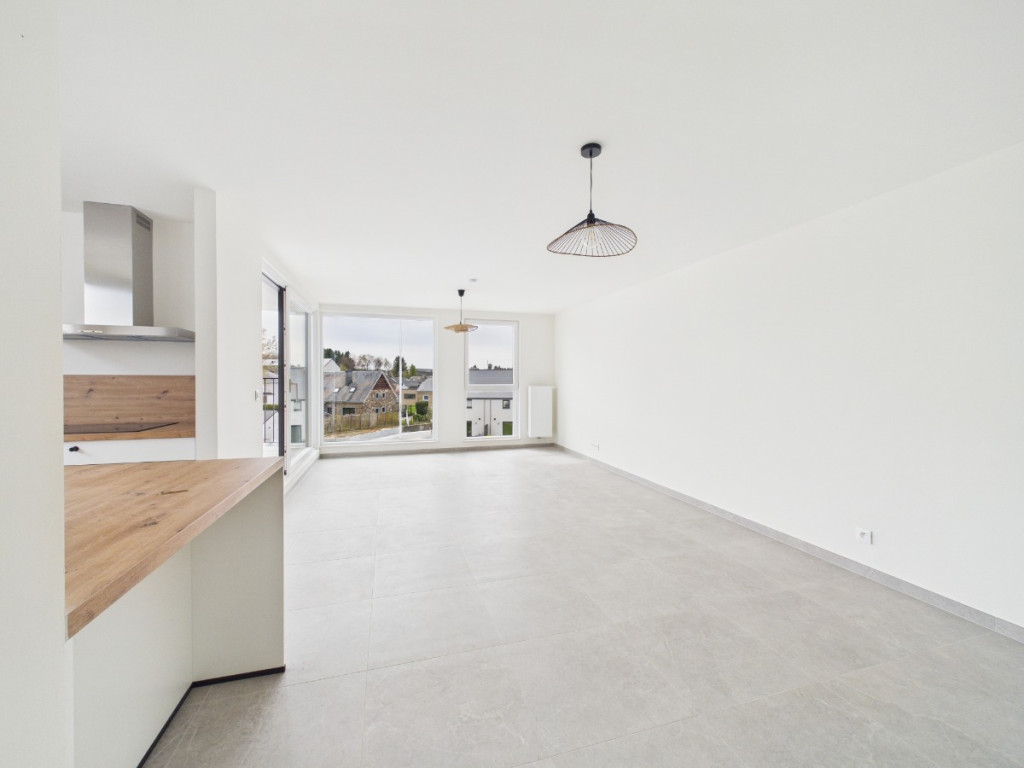 Rue Haynol - 6F - /12 - 6800