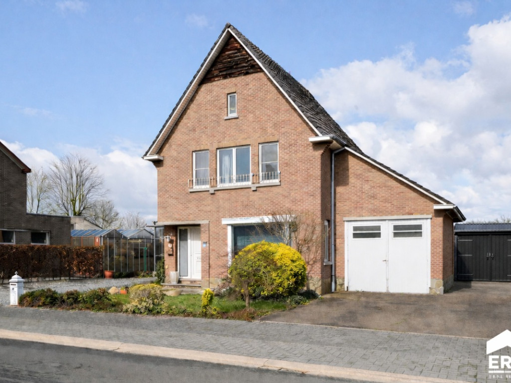 Cornelstraat - 44 - - 3740