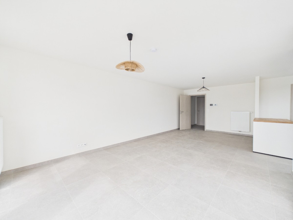 Rue Haynol - 6F - /12 - 6800