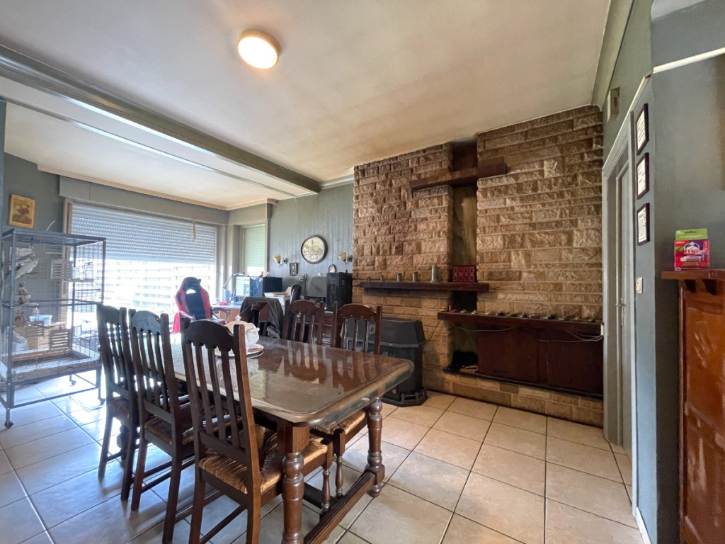 Dorpsplein - 14 - - 8851