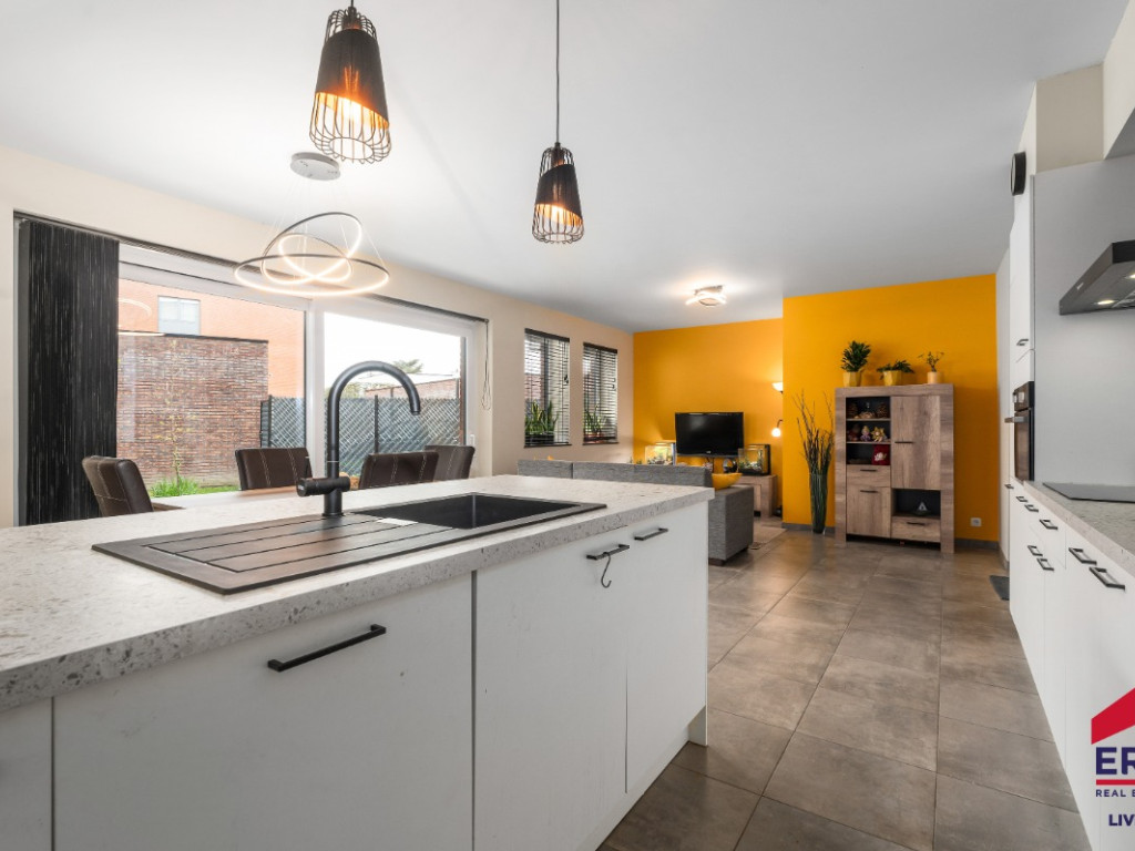 Binnenstraat - 180 - 1 - 9300