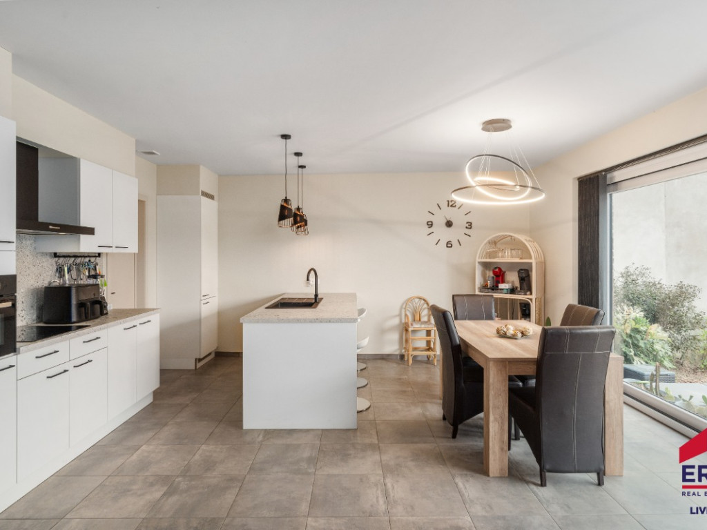 Binnenstraat - 180 - 1 - 9300