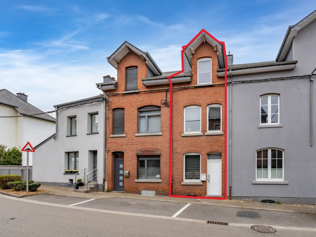 rue de la Chapelle - 12 - - 6600