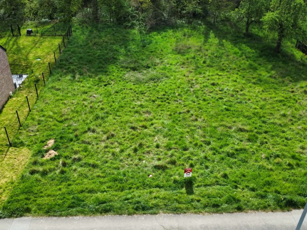 Ruelle Ma Grand-Mère - Lot 10 - - 4500
