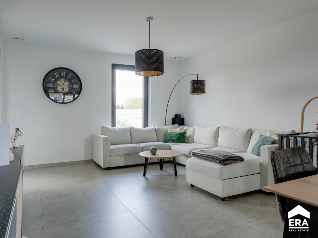 Leopoldlaan - 30 - bus 1 - 3900