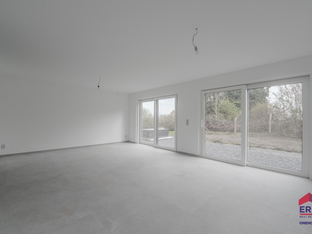 Rue Moray - 24 - - 4218