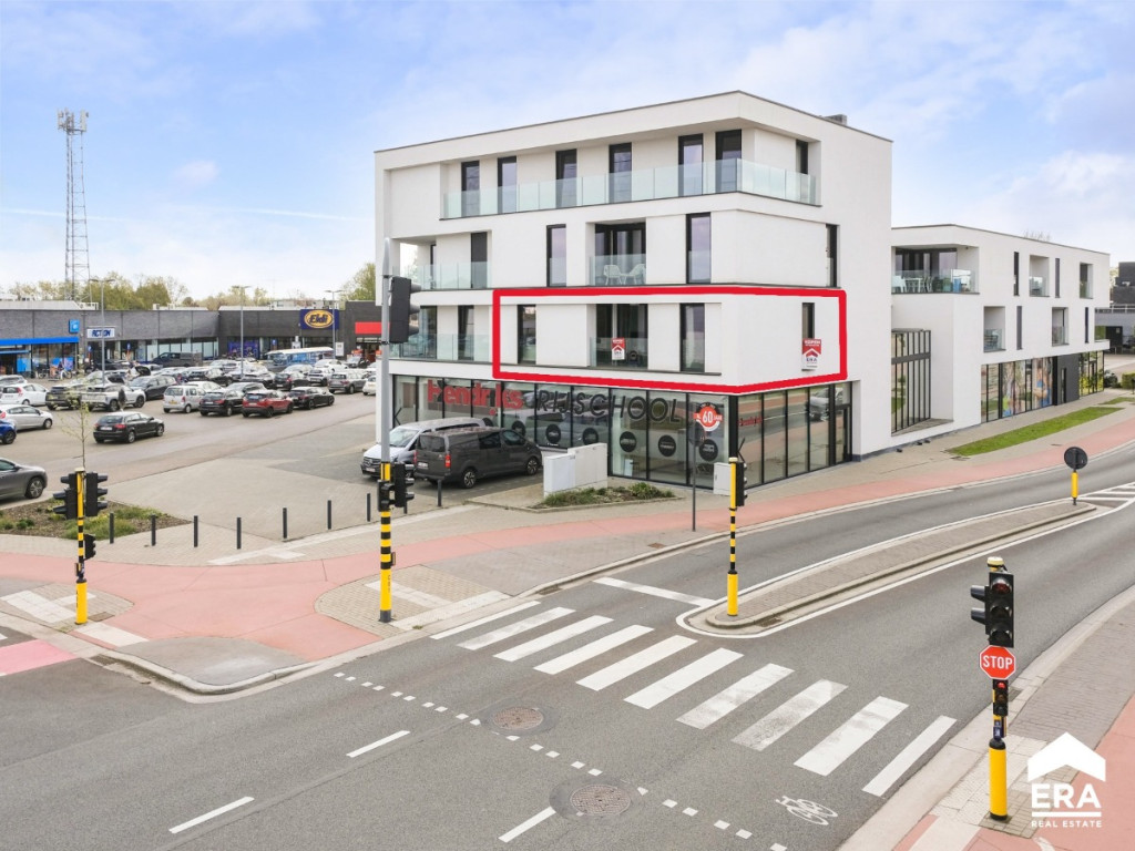 Leopoldlaan - 30 - bus 1 - 3900