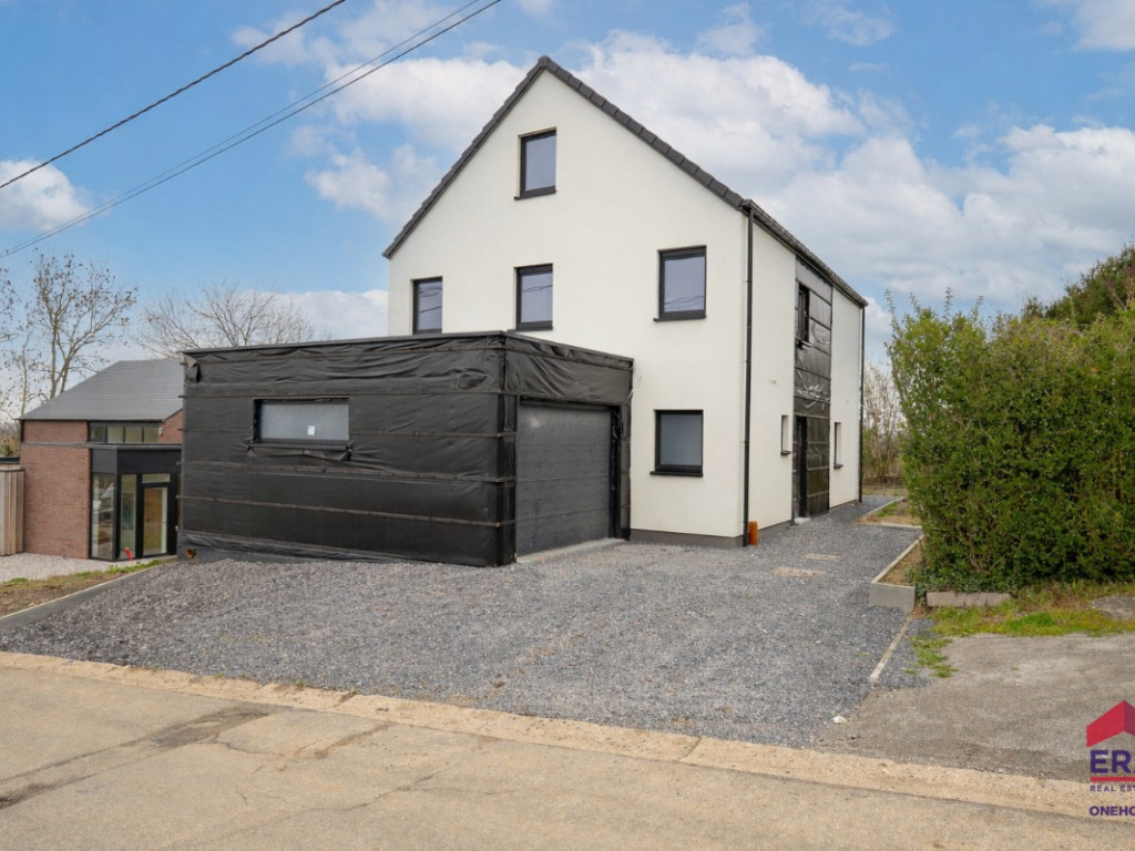 Rue Moray - 24 - - 4218