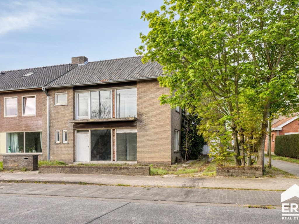 Hoge Lane - 31 - - 8200