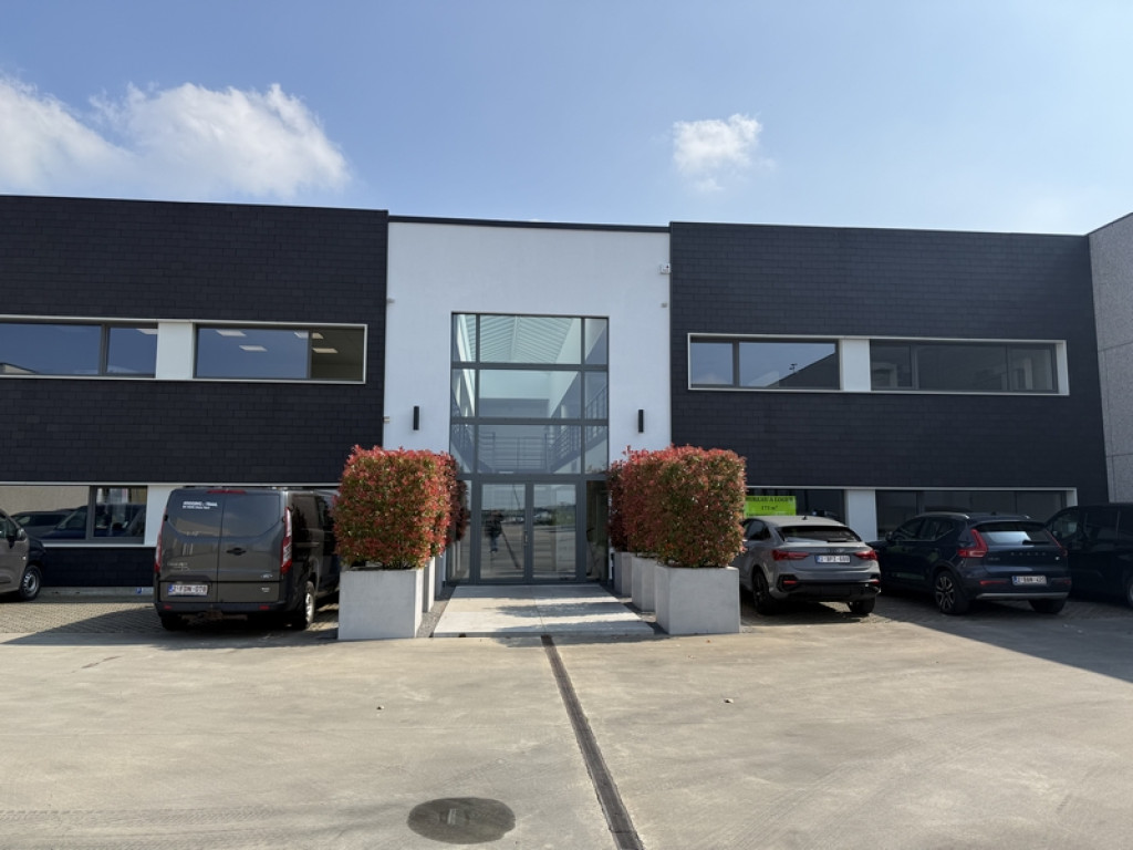 rue des Nouvelles Technologies - 3 - - 4821