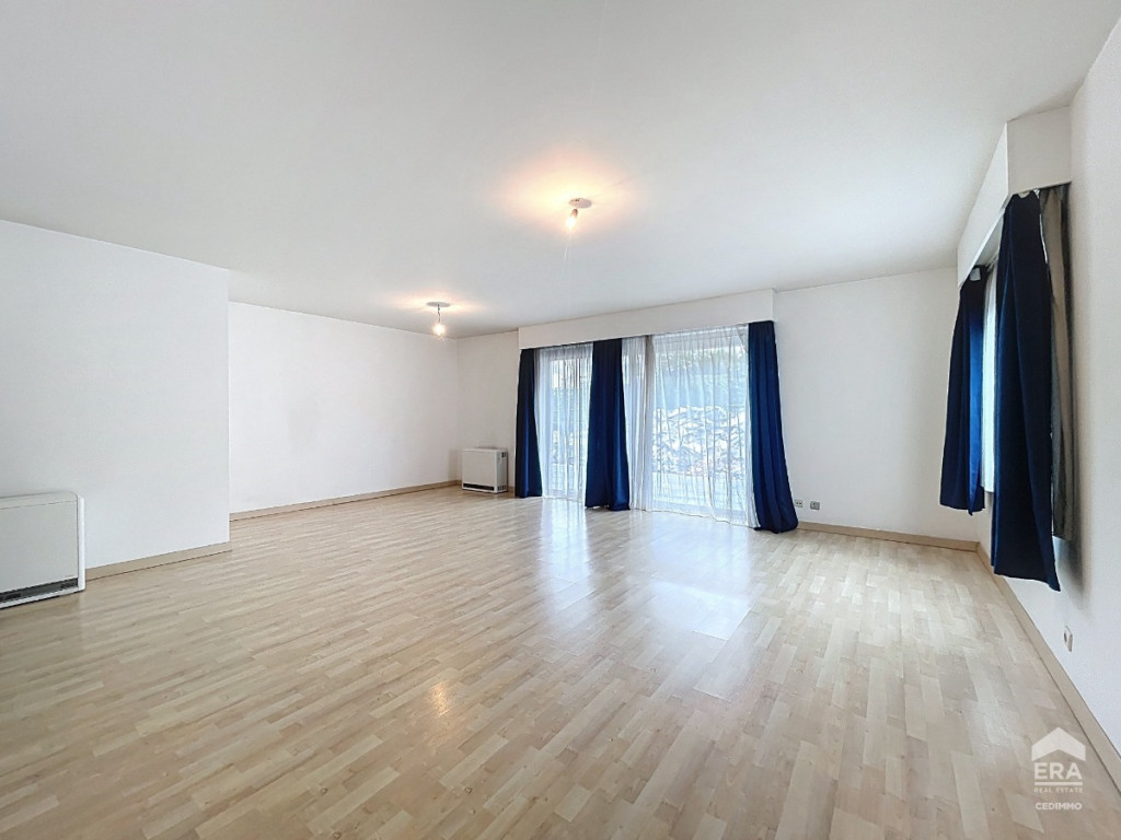 Rue Notre Dame - 21 - D2 - 1420