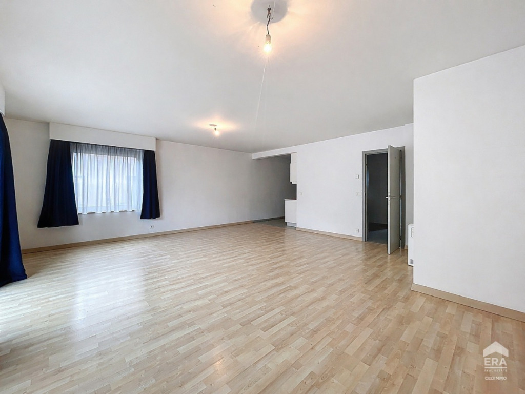 Rue Notre Dame - 21 - D2 - 1420