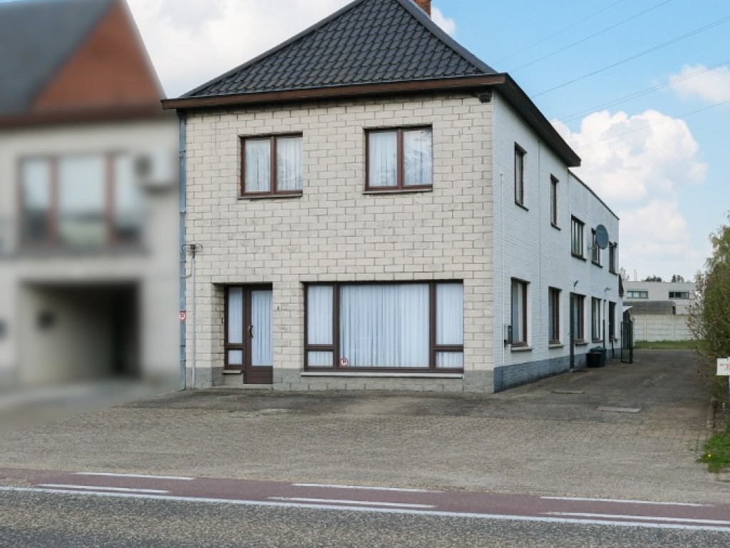 Halveweg - 4 - - 3520