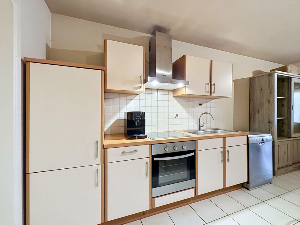 Rue Charles Martel - 31 - rez - E814/00K6 - 4040