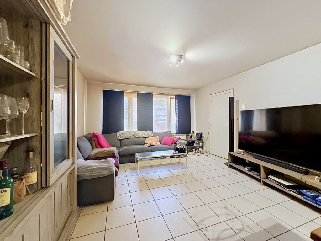 Rue Charles Martel - 31 - rez - E814/00K6 - 4040