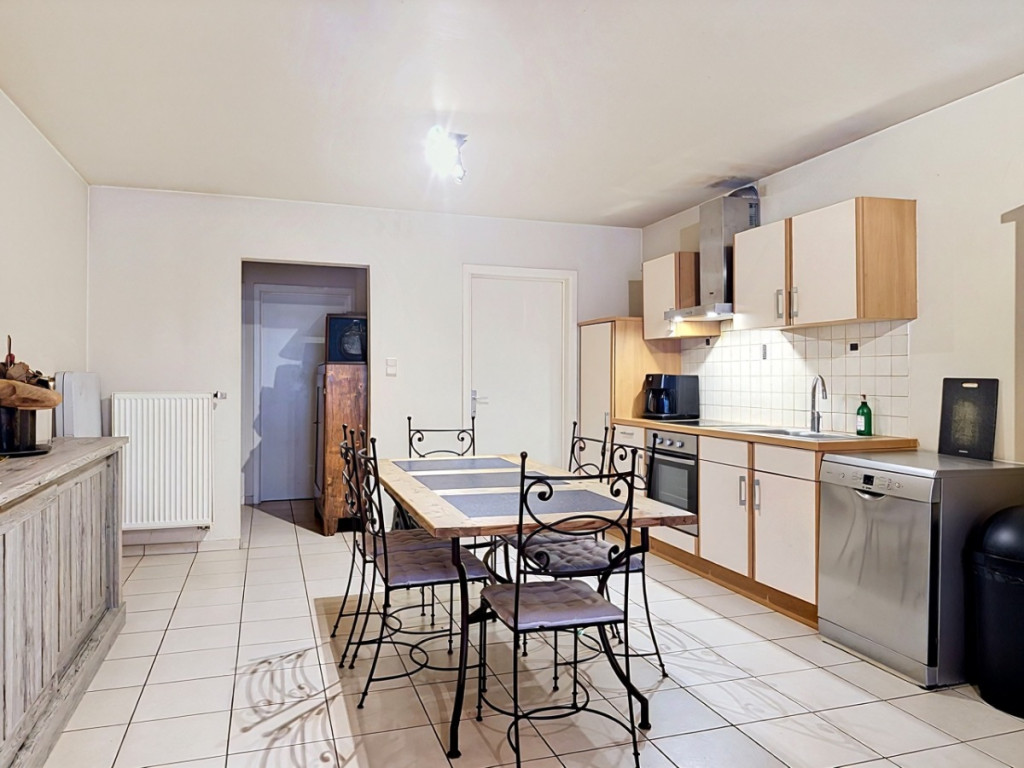 Rue Charles Martel - 31 - rez - E814/00K6 - 4040