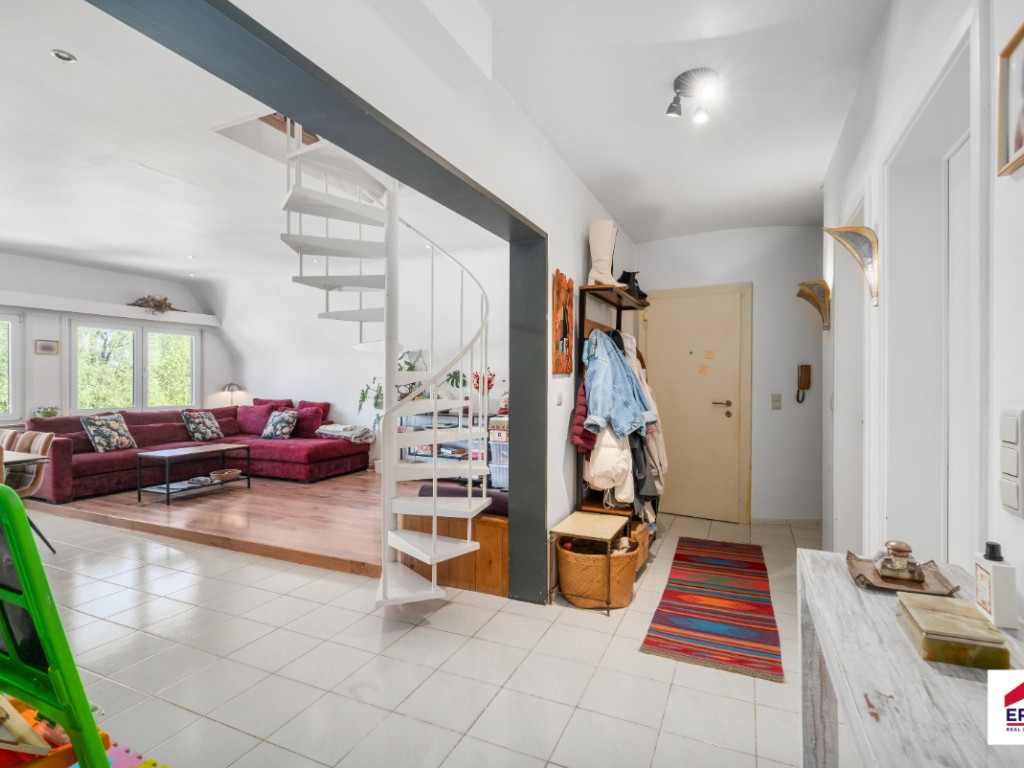 Hooghofstraat - 15 - - 1700