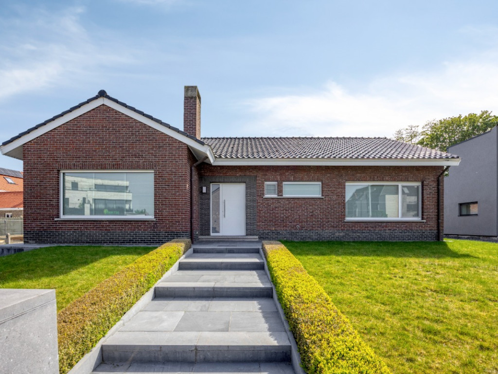 Posterijstraat - 66 - - 8793