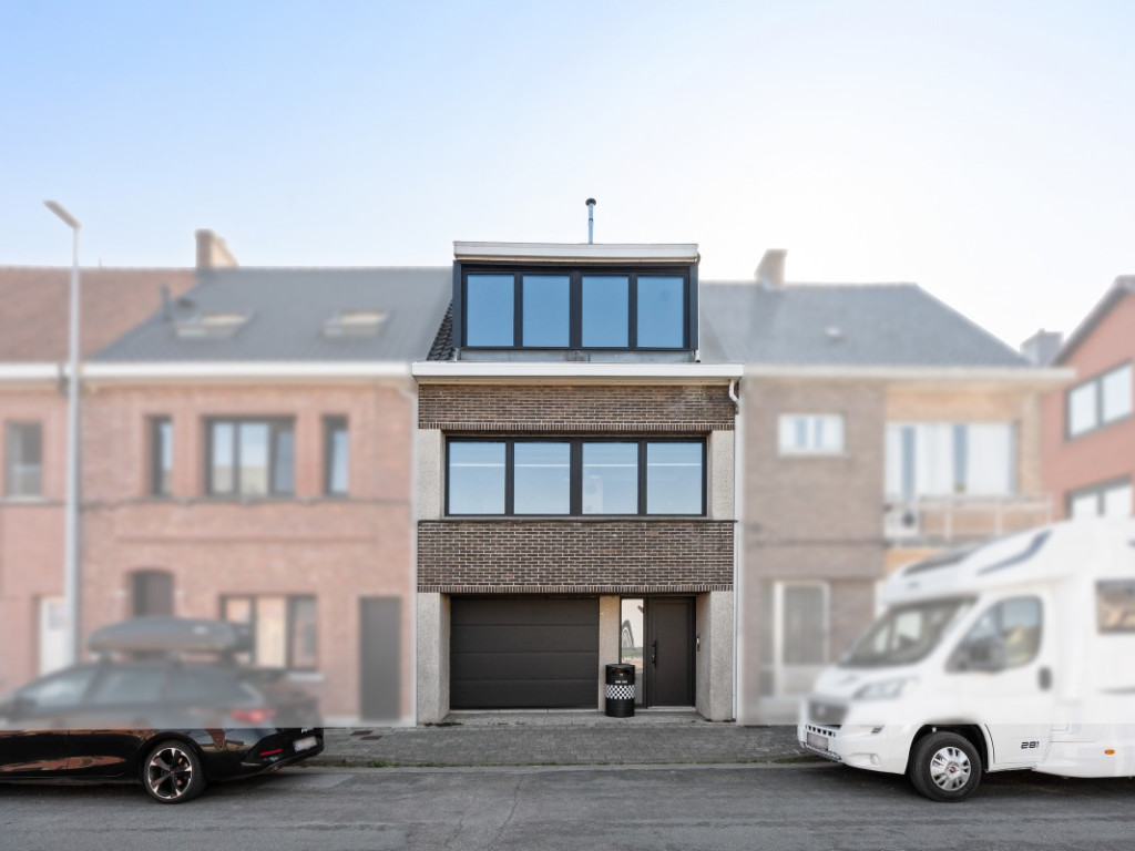 Rietstraat - 34 - - 9220