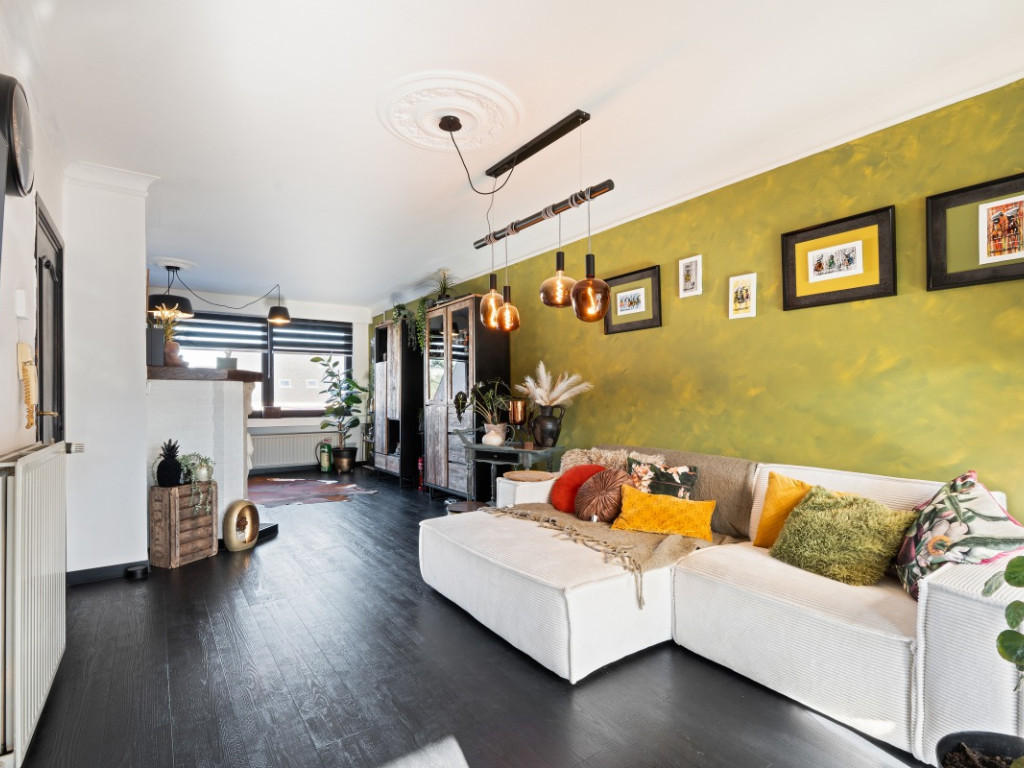 Rietstraat - 34 - - 9220