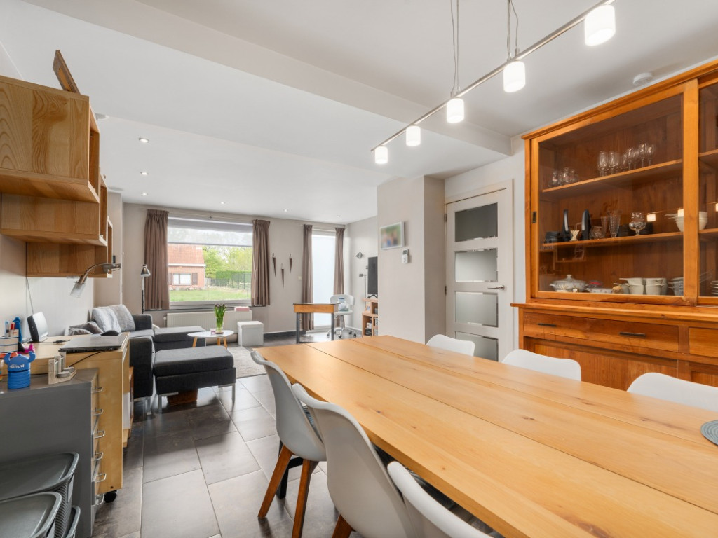 Wijnveld - 104 - - 9112