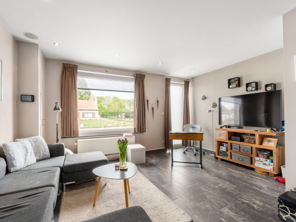 Wijnveld - 104 - - 9112