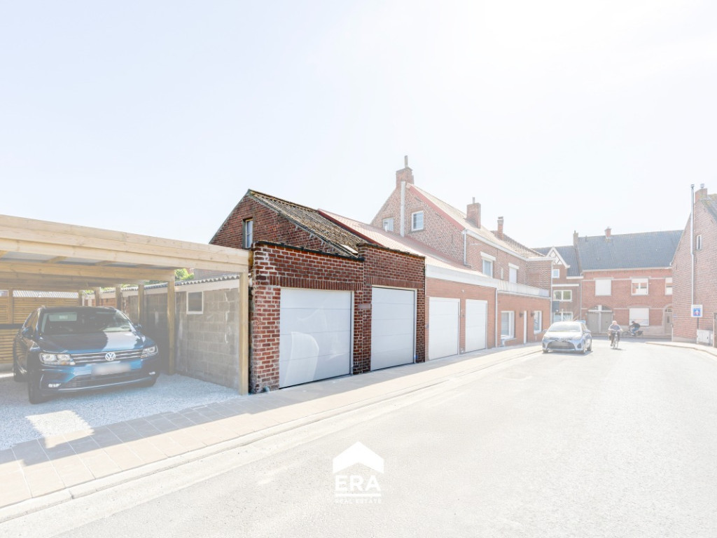 Torhoutstraat - 22 - - 8810