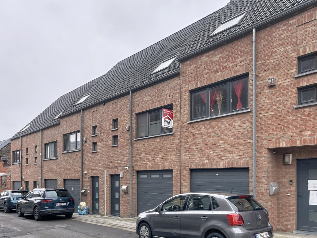Rue des Veuves - 6 - D - 7012