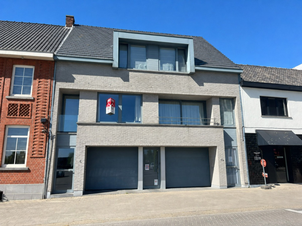 Egemsdorpsplein - 4a - - 8740