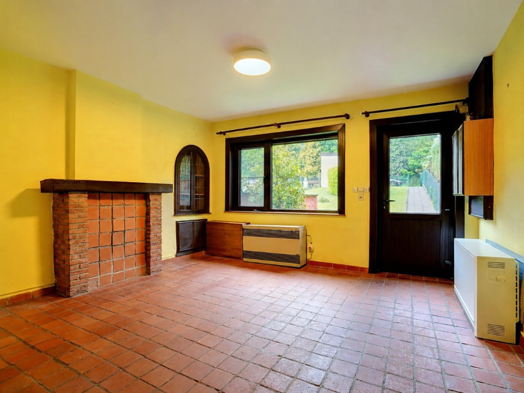 Rue du Hautmont - 65 - - 1420