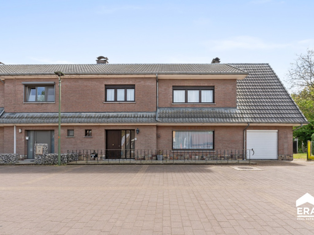 Stationsplein - 4 - - 3350