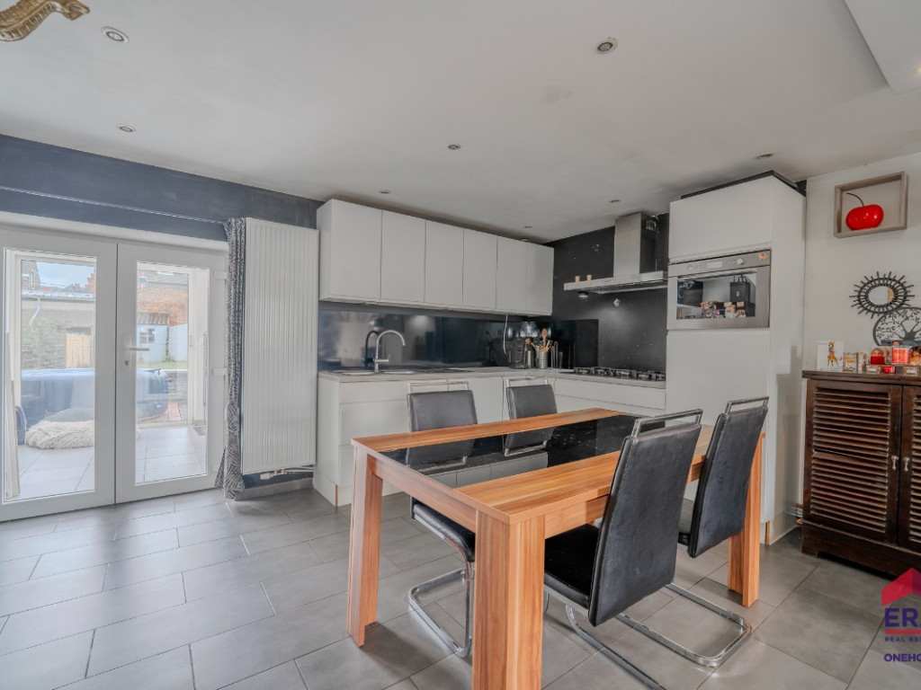 Rue Wilgot - 16 - - 5300