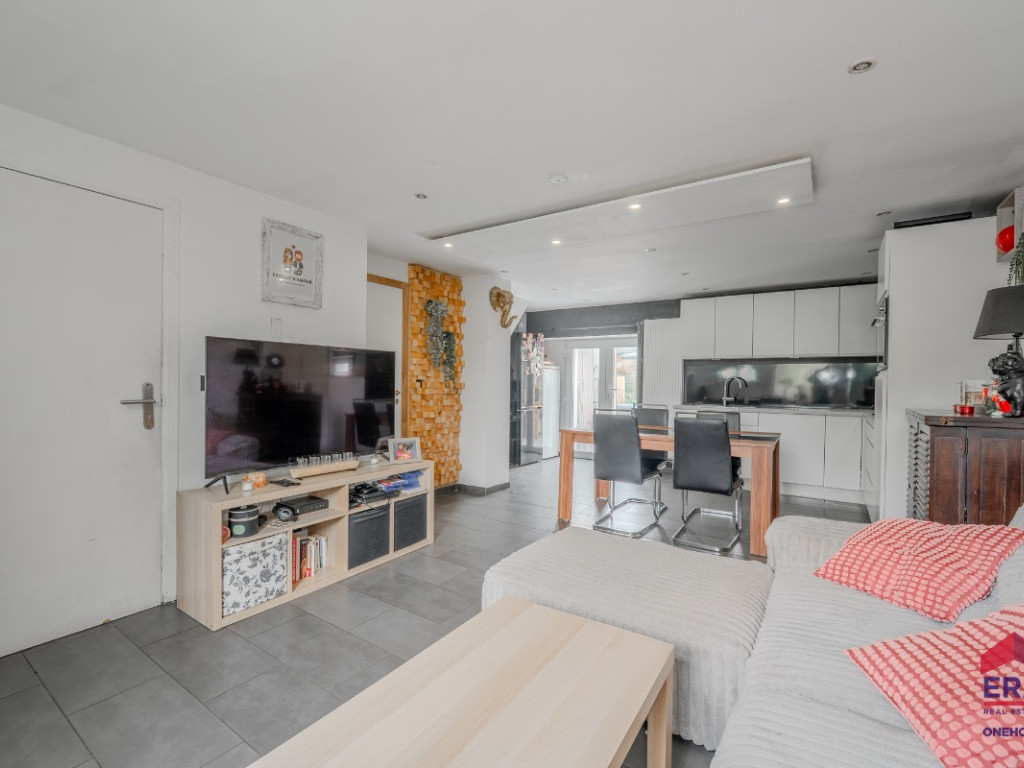 Rue Wilgot - 16 - - 5300