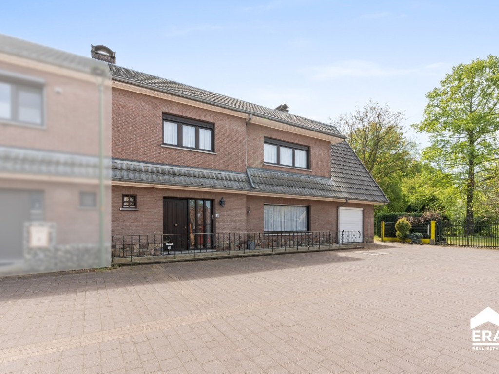 Stationsplein - 4 - - 3350