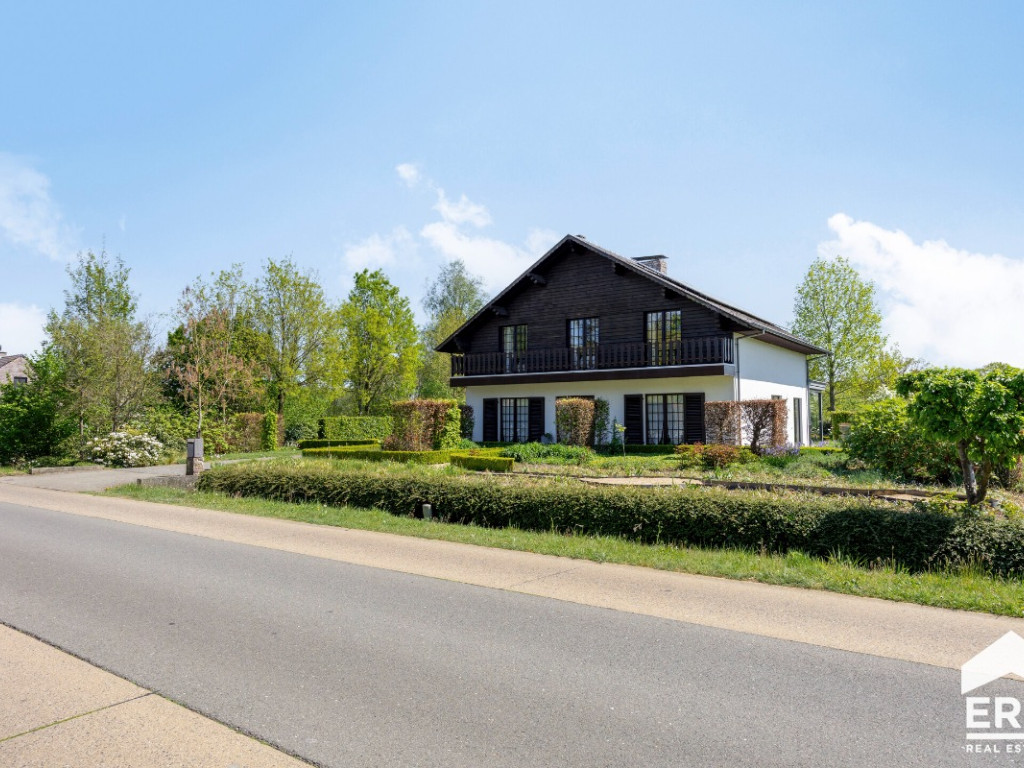 Aardseweg - 75 - - 2440