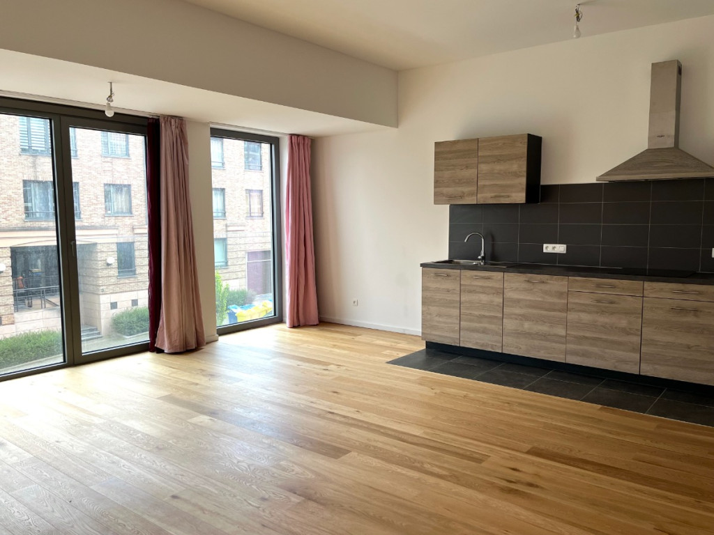 Avenue Marcel Thiry - 75 - - 1200