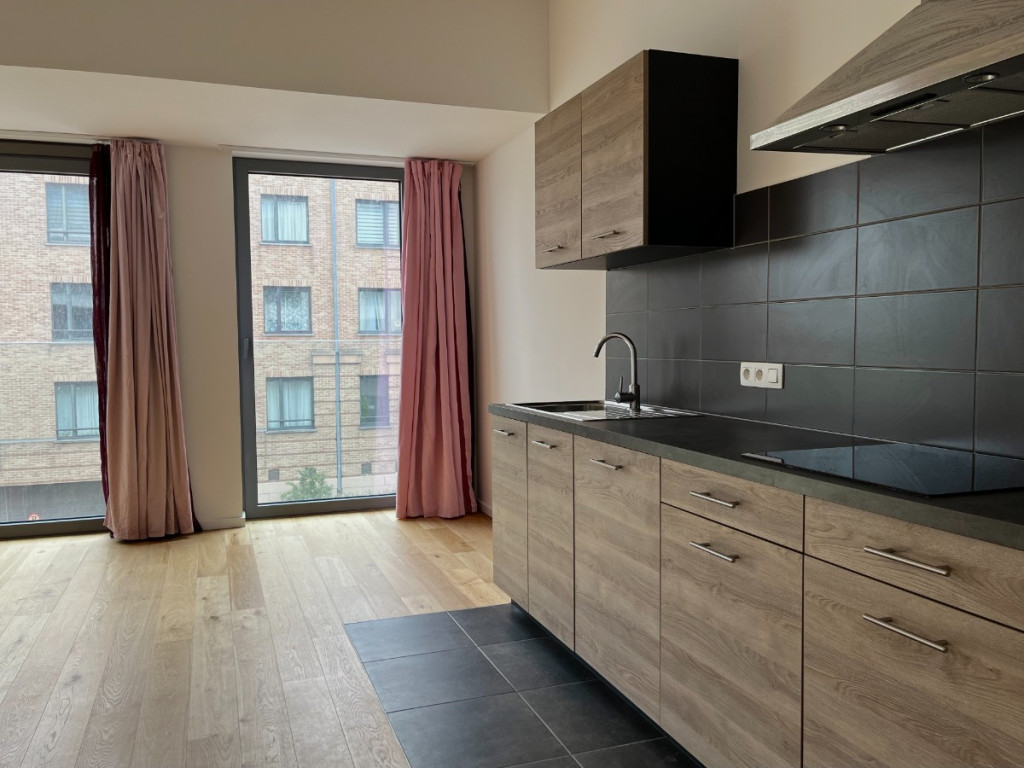 Avenue Marcel Thiry - 75 - - 1200