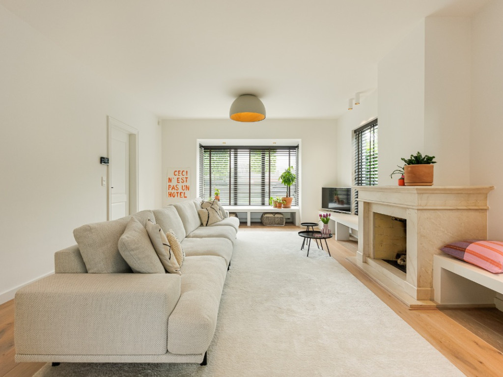 Schoolstraat - 9F - - 2322