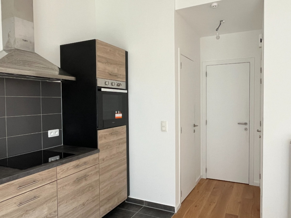 Avenue Marcel Thiry - 75 - - 1200